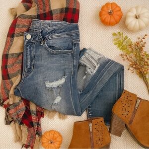 American Eagle distressed raw hem super stretch jegging crop ❤️